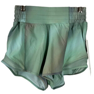 Lululemon Hotty Hot High-Rise Lined Short 2.5" Chroma Drift Green Size 6 NWT